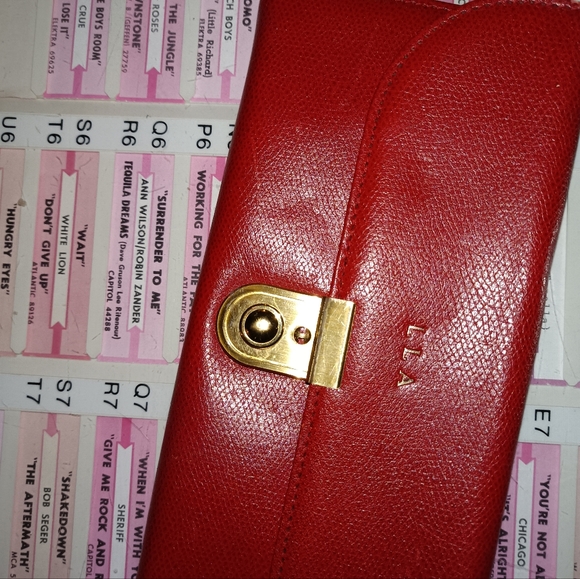 Scully & Scully wallet with heat stamp initials - Picture 5 of 8